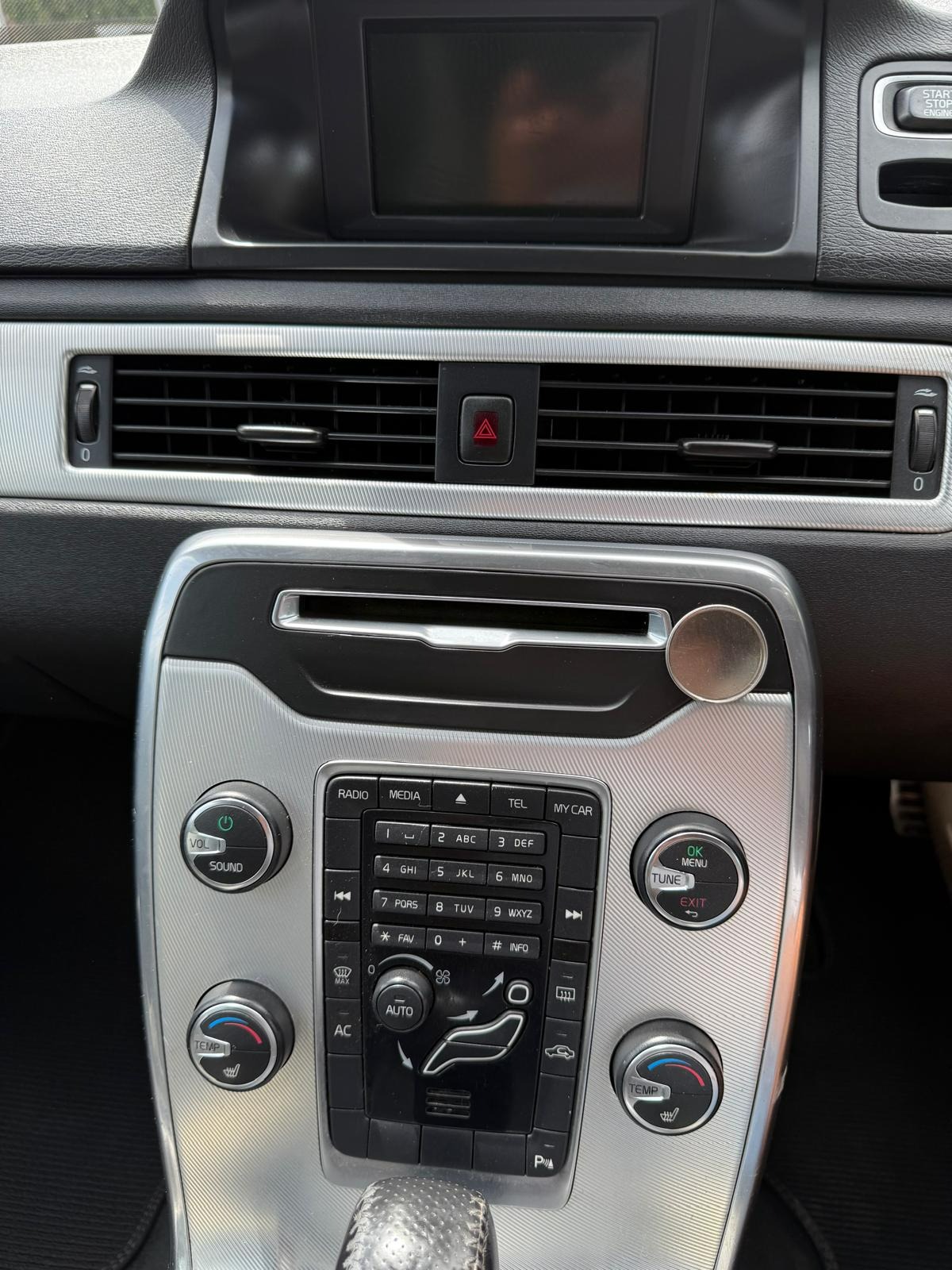 Used Volvo V70 2011 for sale - 77519992: Photo 14