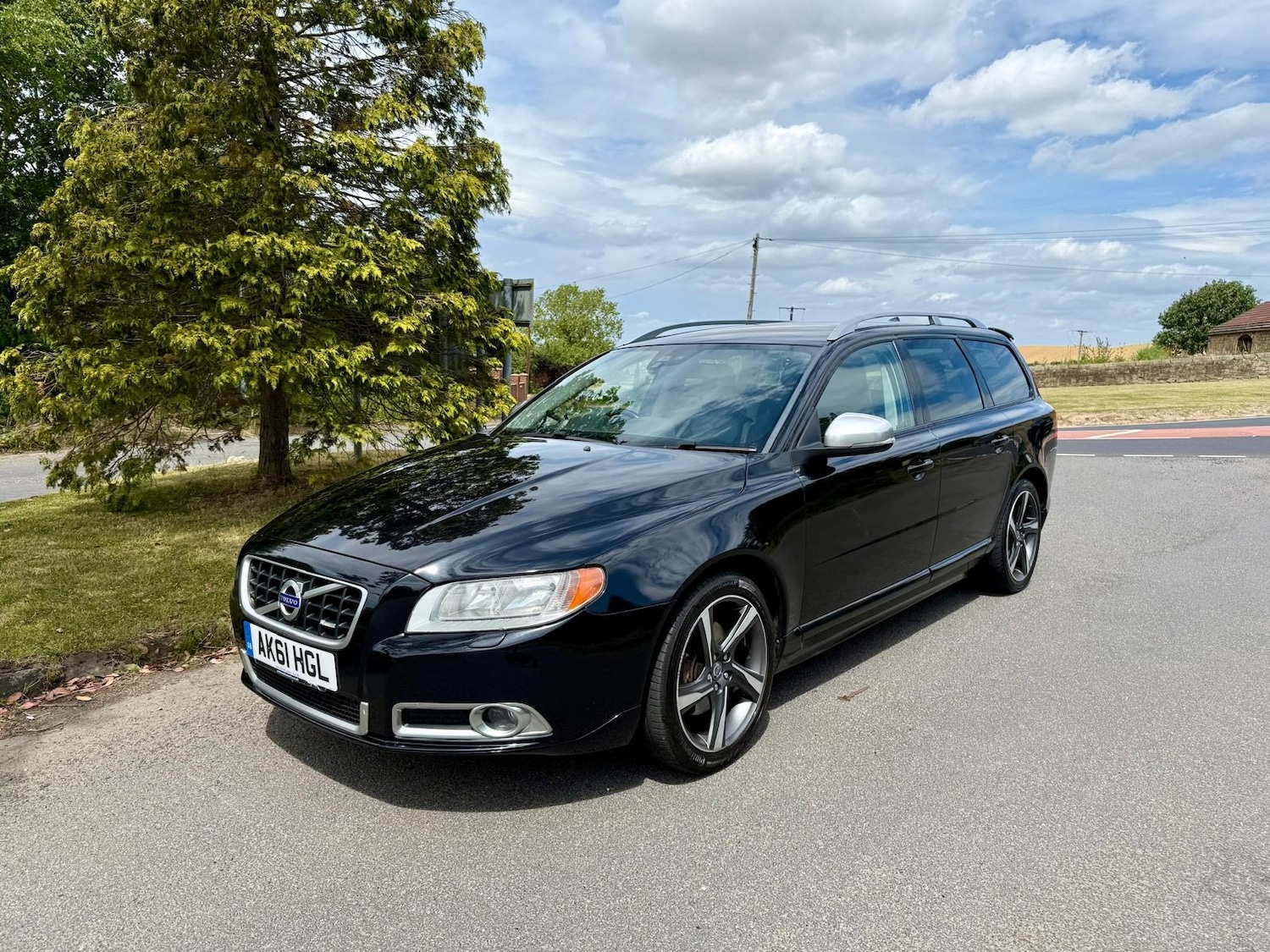 Used Volvo V70 2011 for sale - 77519992: Photo 3