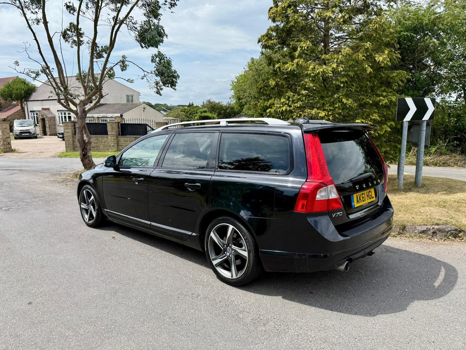 Used Volvo V70 2011 for sale - 77519992: Photo 4