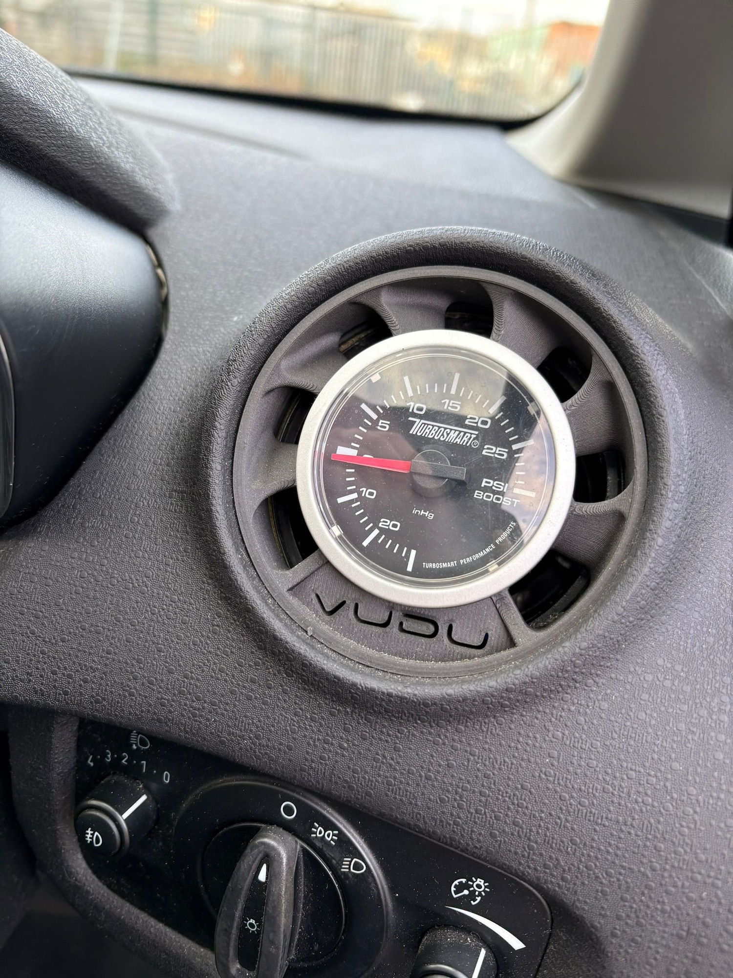 Used Ford Fiesta 2015 for sale - 77398010: Photo 8