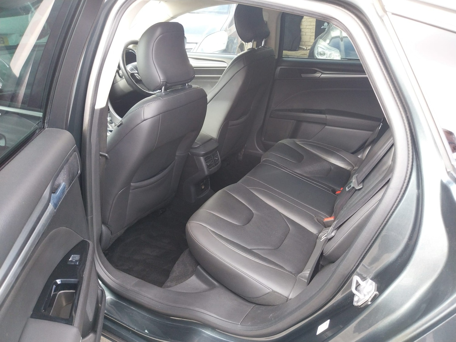 Used Ford Mondeo 2015 for sale - 78152777: Photo 11