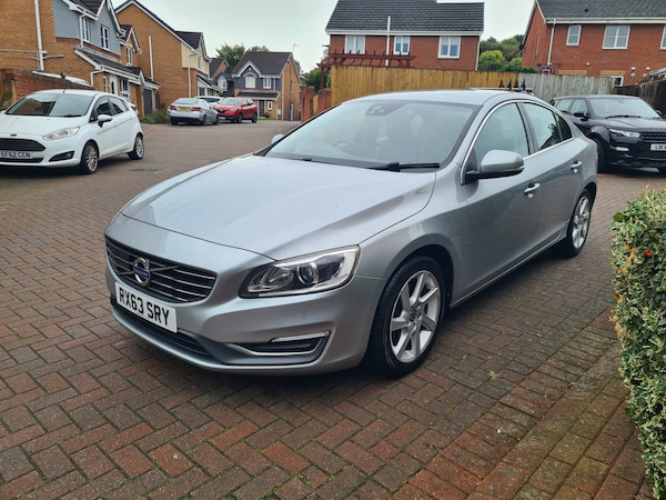 Used Volvo S60 2013 for sale - 76156911: Photo 2