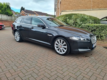 Used Jaguar XF 2015 for sale - 78550229: Photo
