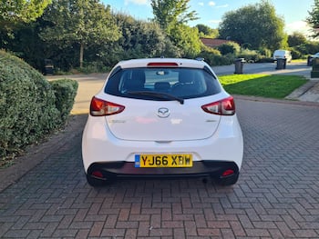 Used Mazda Mazda2 2016 for sale - 79866858: Photo