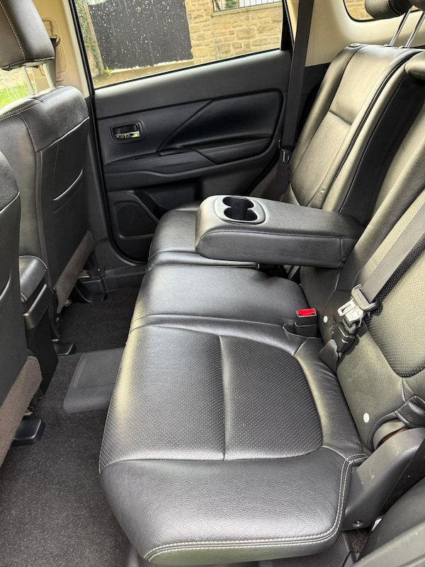 Used Mitsubishi Outlander 2015 for sale - 76334939: Photo 11