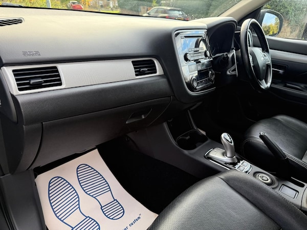 Used Mitsubishi Outlander 2015 for sale - 76334939: Photo 13