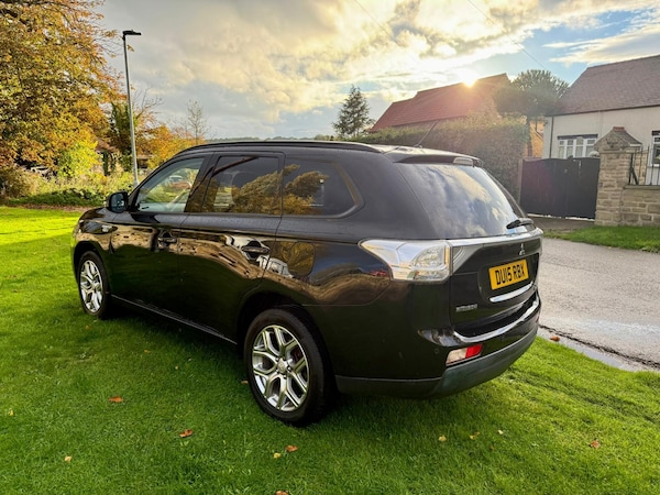 Used Mitsubishi Outlander 2015 for sale - 76334939: Photo 4