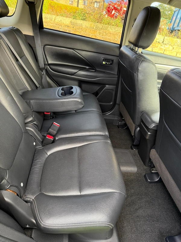 Used Mitsubishi Outlander 2015 for sale - 76334939: Photo 8
