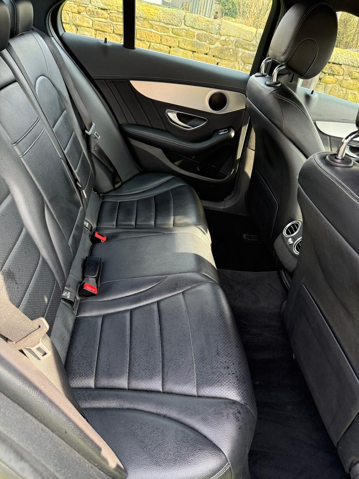 Used Mercedes-Benz C Class 2014 for sale - 77950975: Photo 8