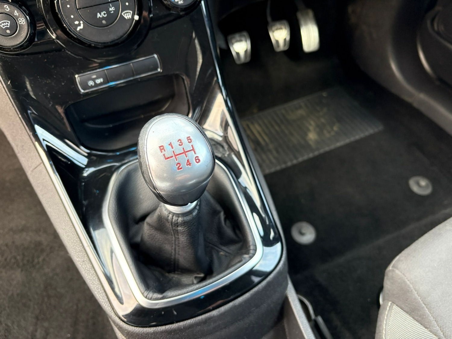 Used Ford Fiesta 2015 for sale - 77789922: Photo 7