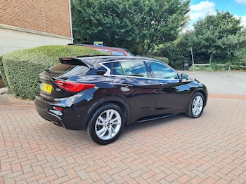 Used Infiniti Q30 2017 for sale - 75525555: Photo