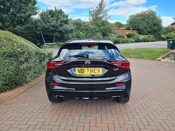 Used Infiniti Q30 2017 for sale - 75525555: Photo