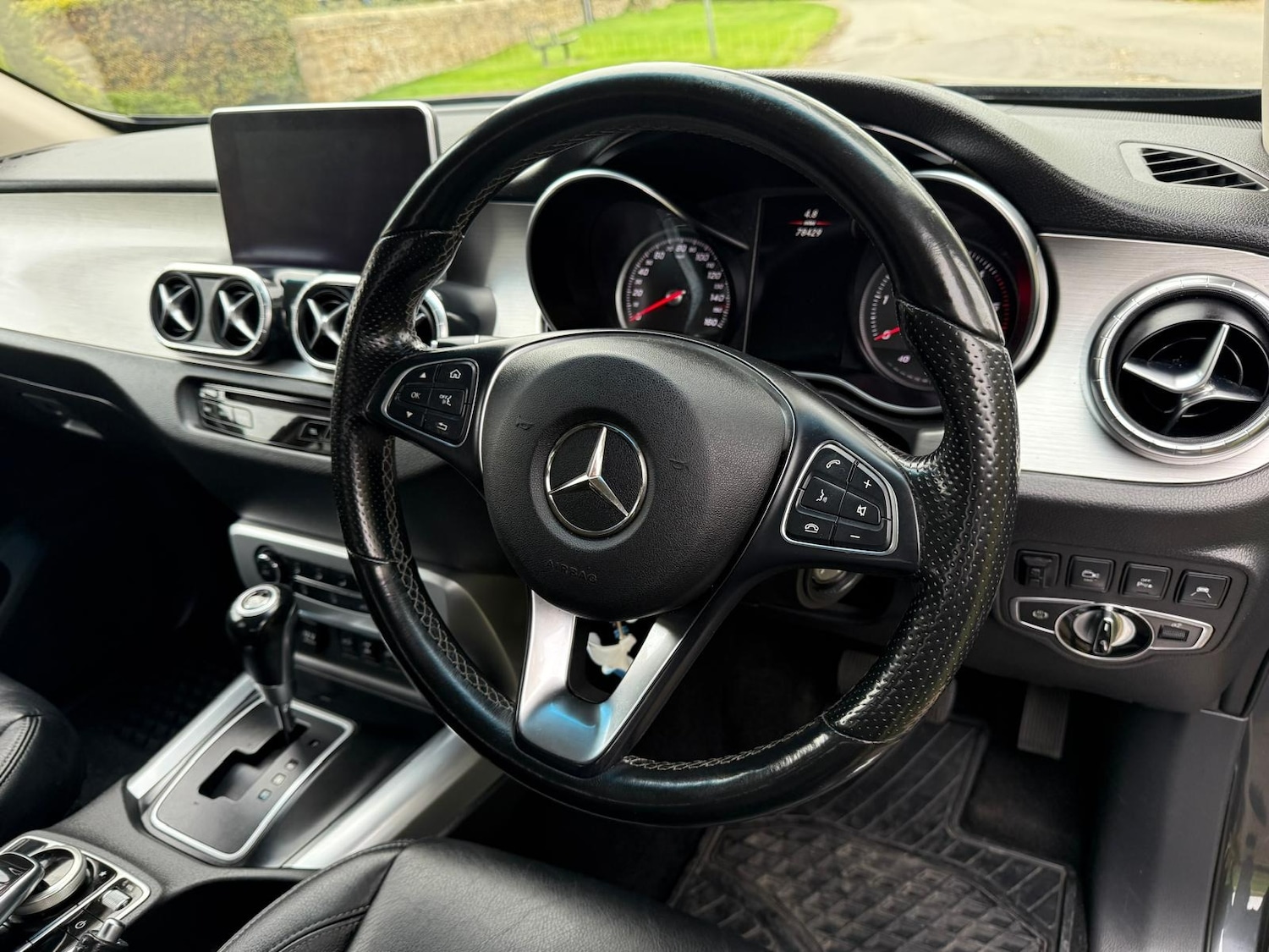 Used Mercedes-Benz X Class 2019 for sale - 76287557: Photo 10