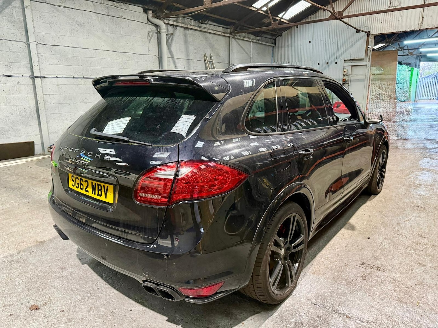 Used Porsche Cayenne 2012 for sale - 77531961: Photo 5