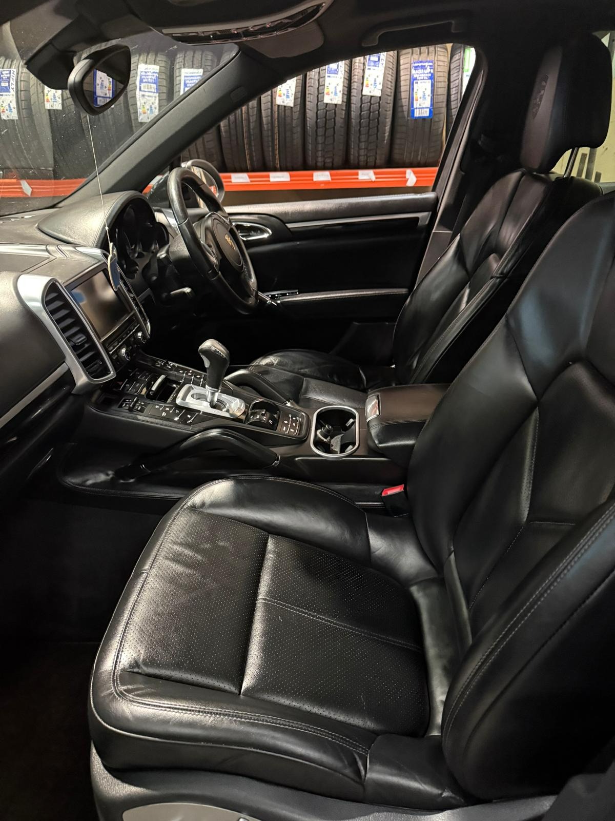 Used Porsche Cayenne 2012 for sale - 77531961: Photo 6