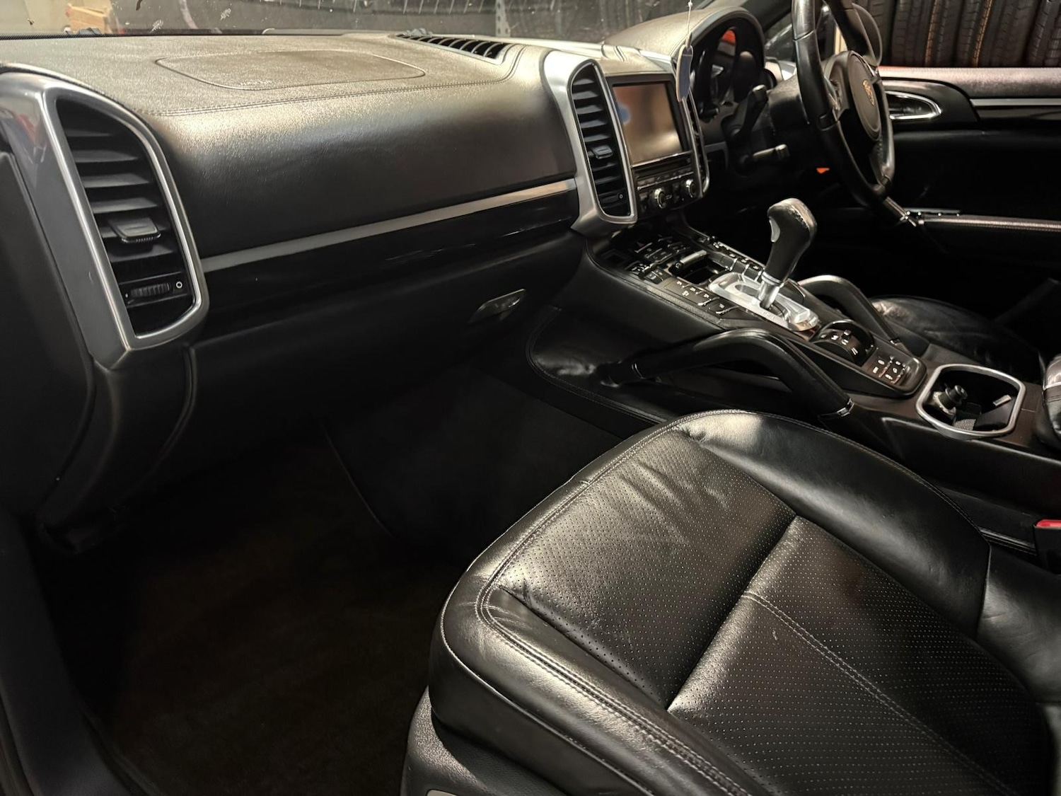 Used Porsche Cayenne 2012 for sale - 77531961: Photo 7