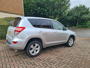 Used Toyota RAV4 2011 for sale - 78998164: Photo