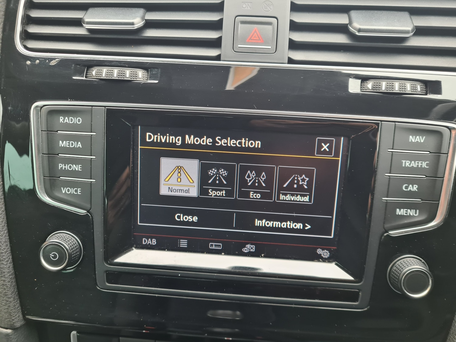 Used Volkswagen Golf 2014 for sale - 77803315: Photo 15