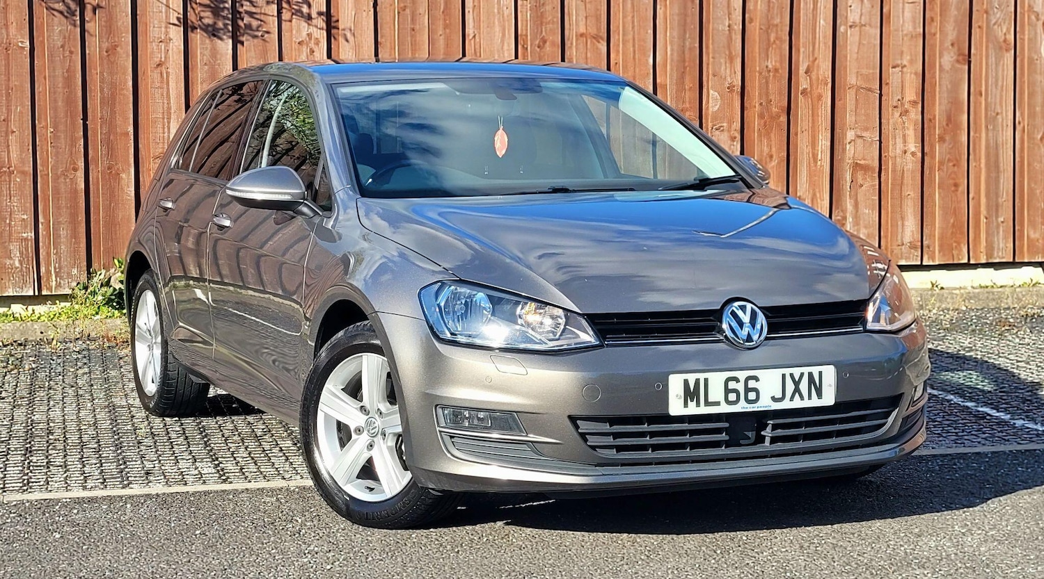 Used Volkswagen Golf 2016 for sale - 75977110: Photo 1