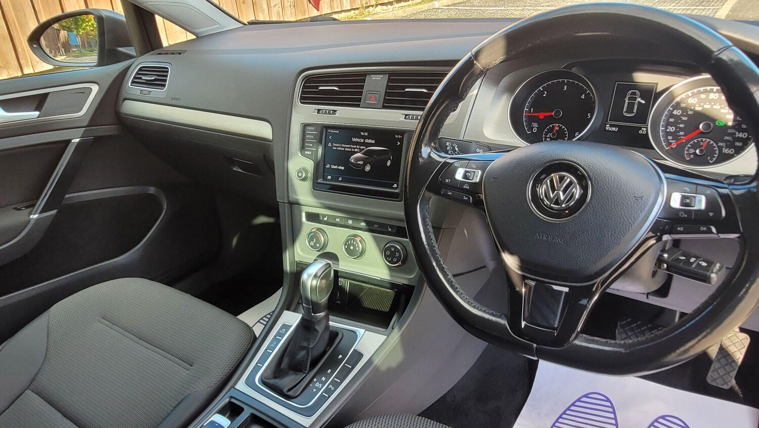 Used Volkswagen Golf 2016 for sale - 75977110: Photo 25