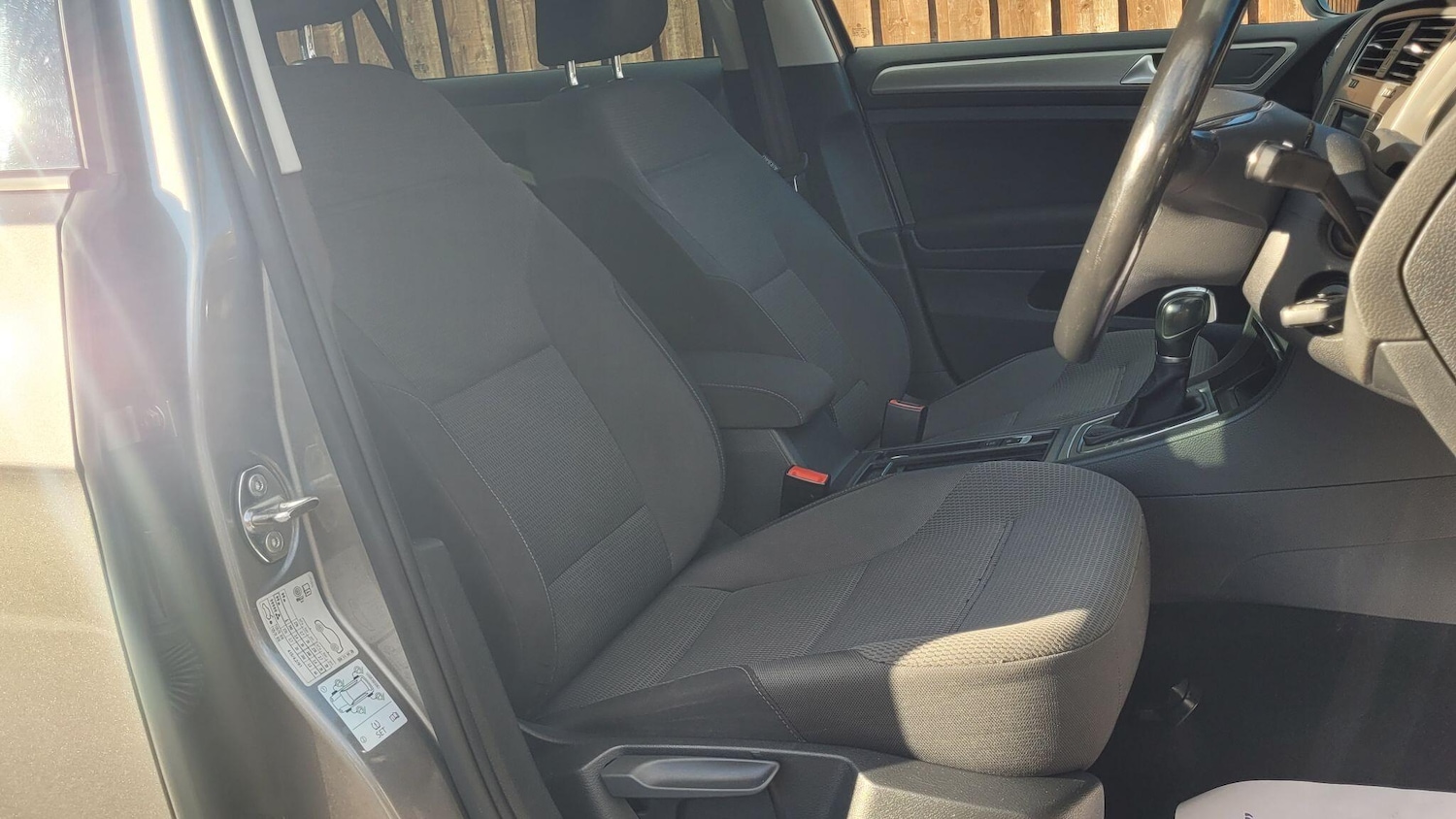 Used Volkswagen Golf 2016 for sale - 75977110: Photo 28