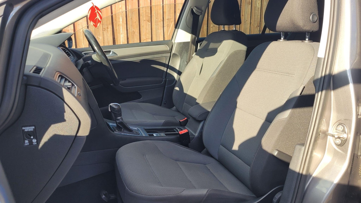 Used Volkswagen Golf 2016 for sale - 75977110: Photo 31