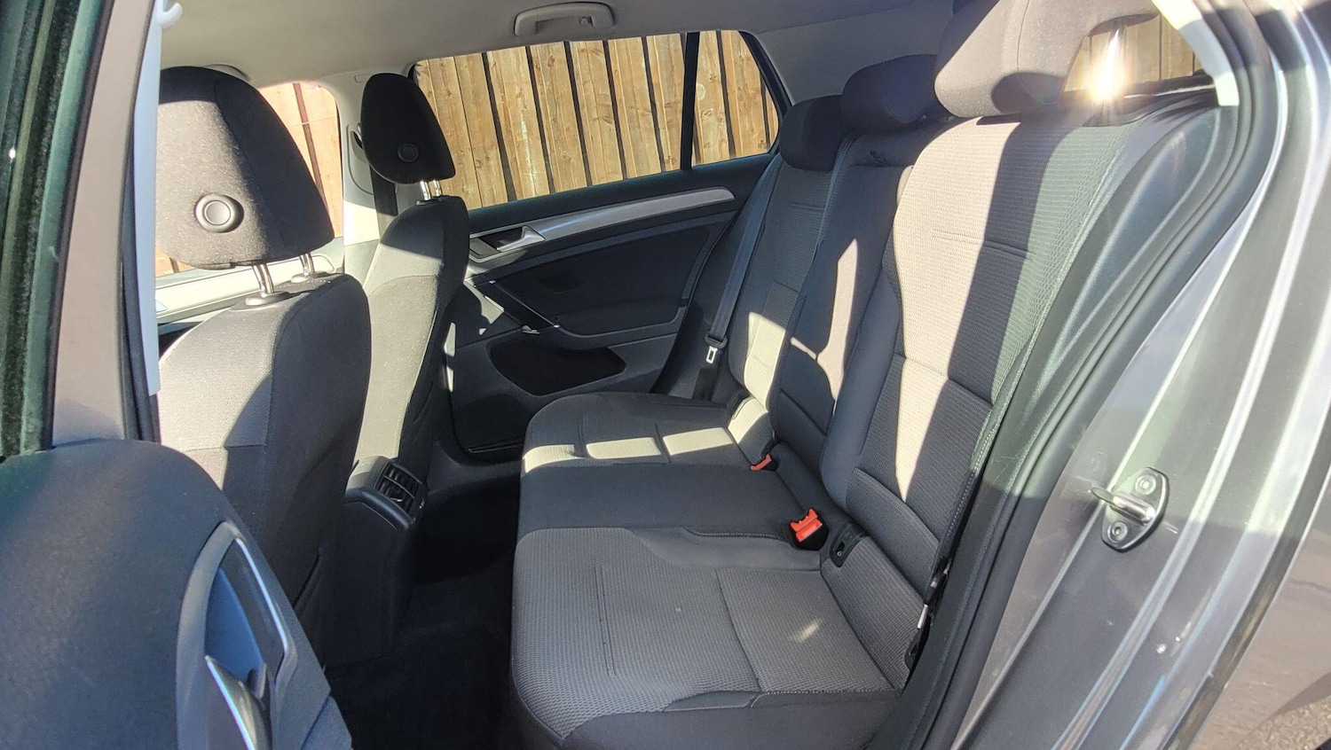 Used Volkswagen Golf 2016 for sale - 75977110: Photo 35