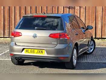 Used Volkswagen Golf 2016 for sale - 75977110: Photo