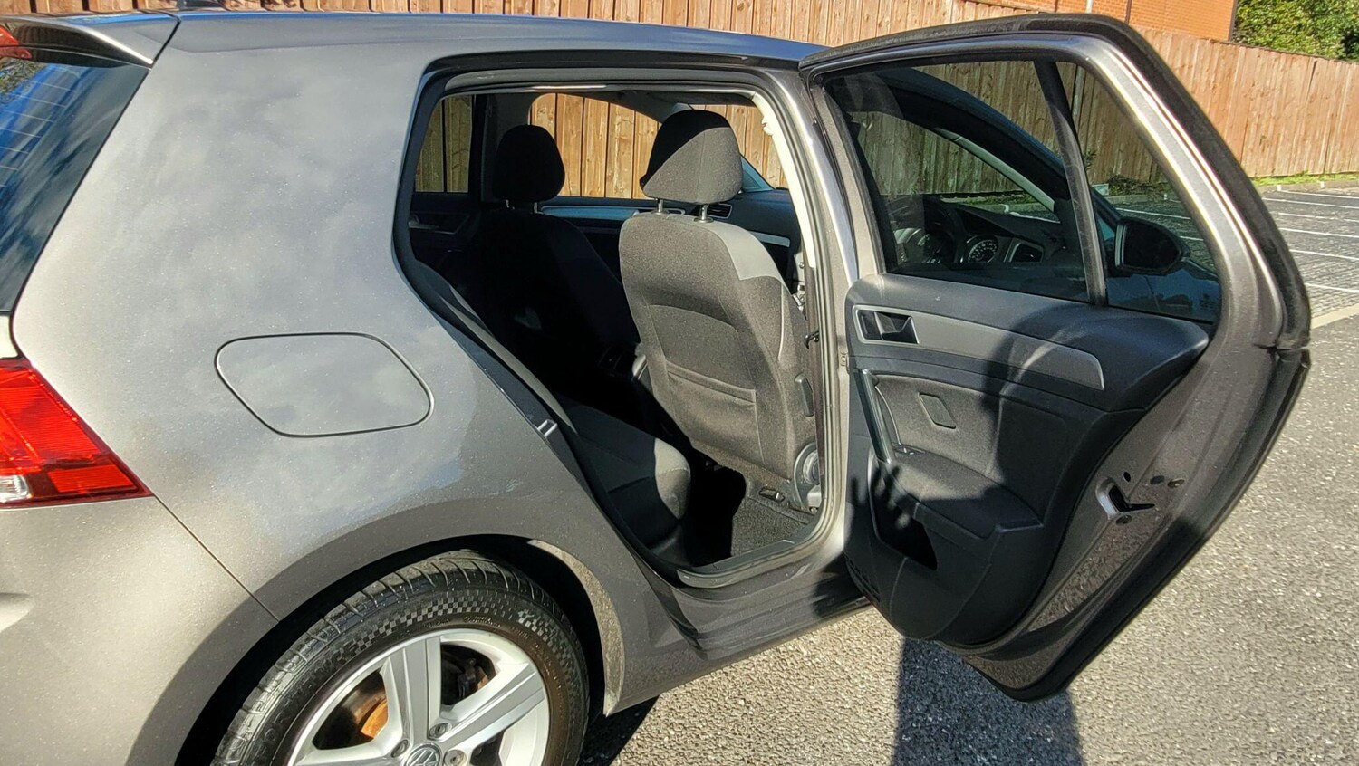 Used Volkswagen Golf 2016 for sale - 75977110: Photo 64