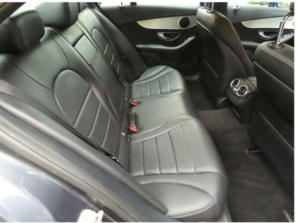 Used Mercedes-Benz C Class 2015 for sale - 76306881: Photo 8