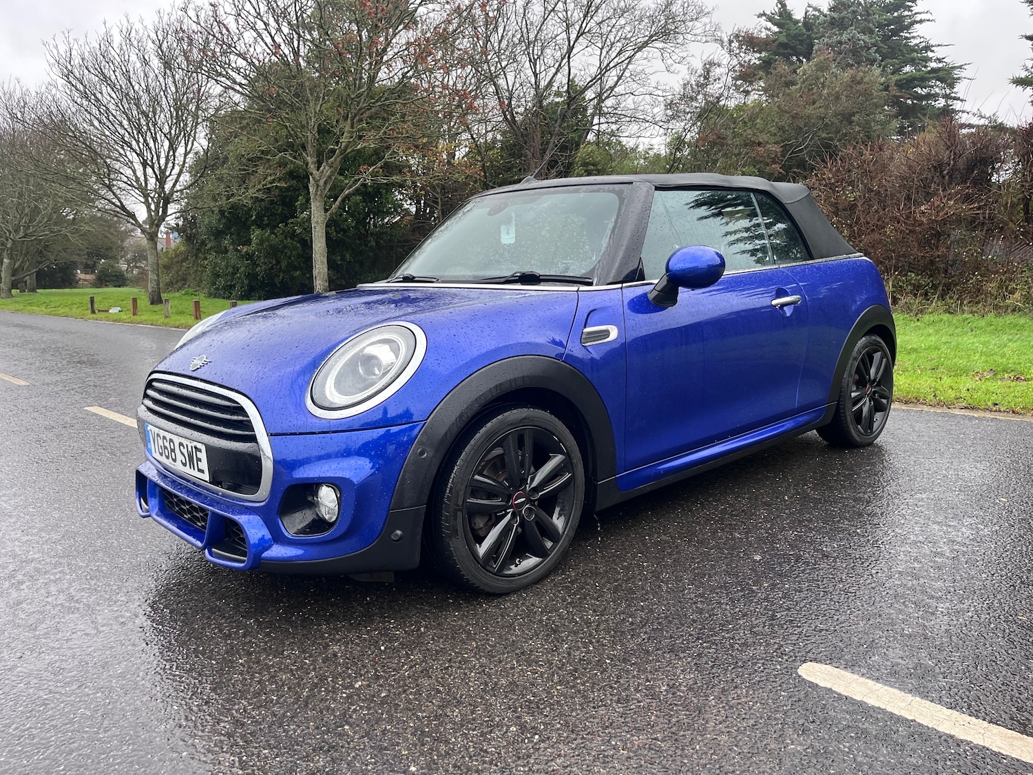 Used MINI Convertible 2019 for sale - 76949836: Photo 3