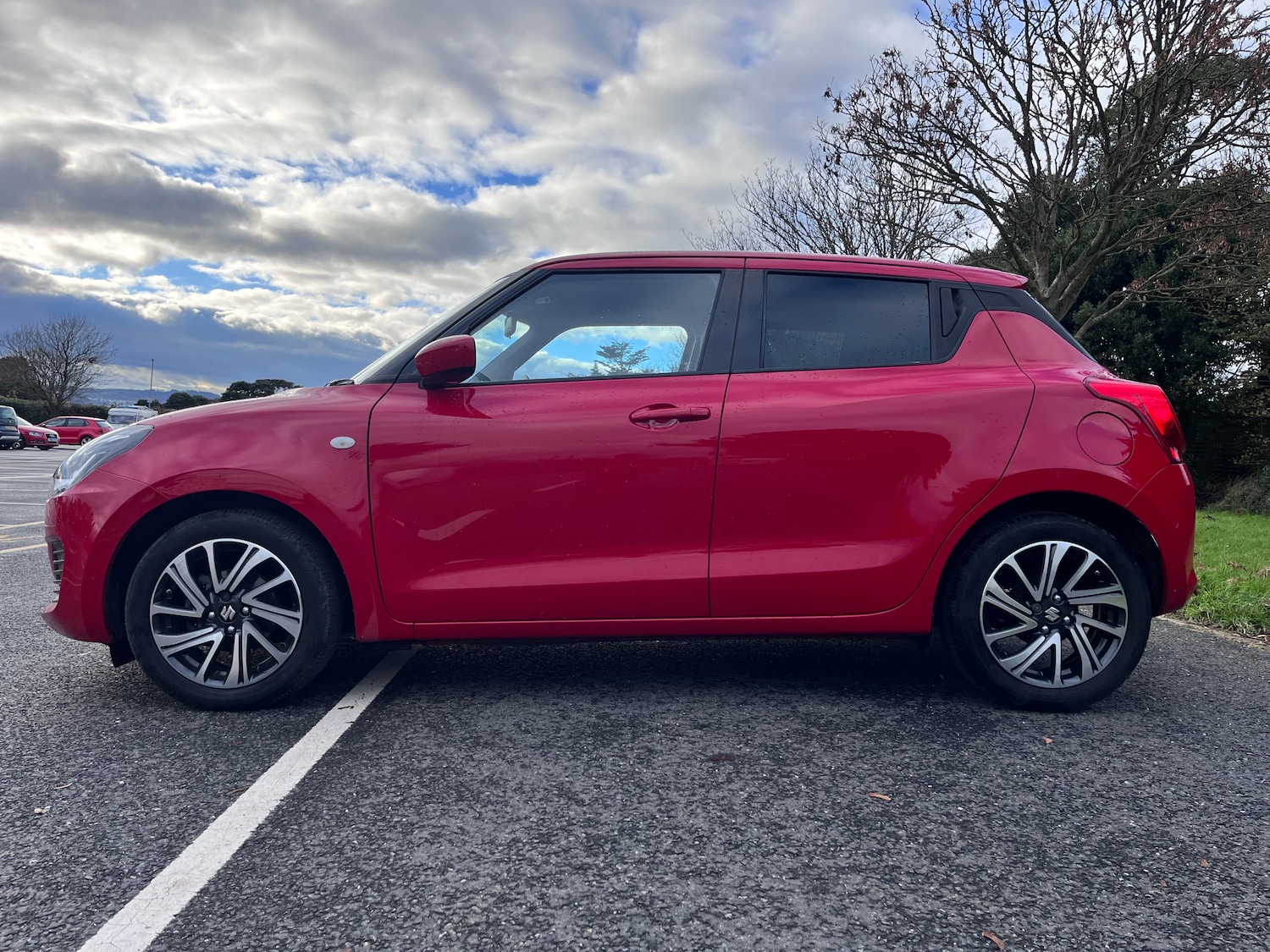 Used Suzuki Swift 2023 for sale - 76685538: Photo 4