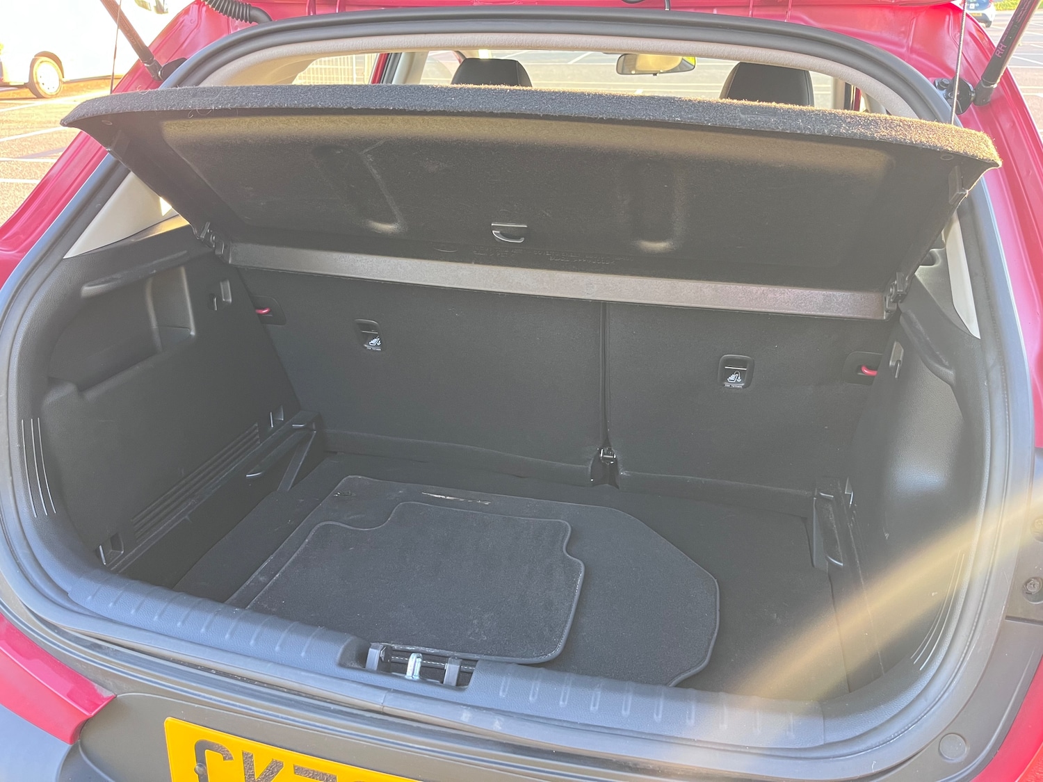 Used Kia Stonic 2022 for sale - 76697781: Photo 7