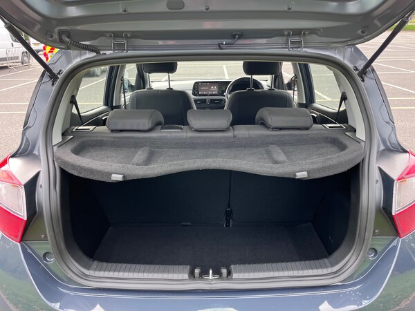 Used Hyundai i10 2023 for sale - 76134015: Photo 9