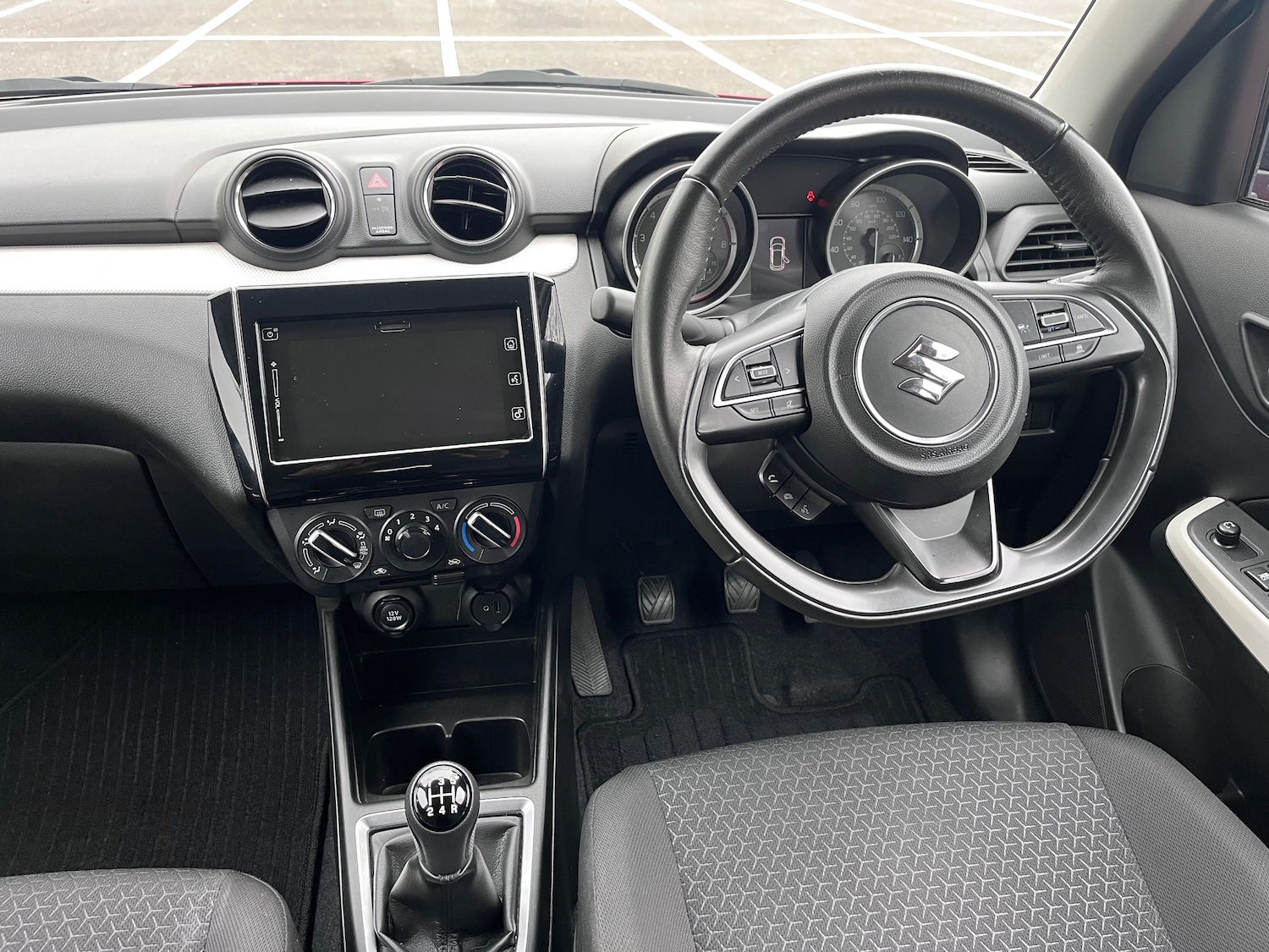 Used Suzuki Swift 2023 for sale - 76711973: Photo 9