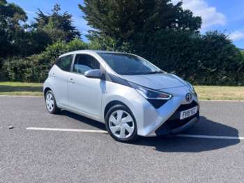 2019 (19) - 1.0 VVT-i X-Play 5dr