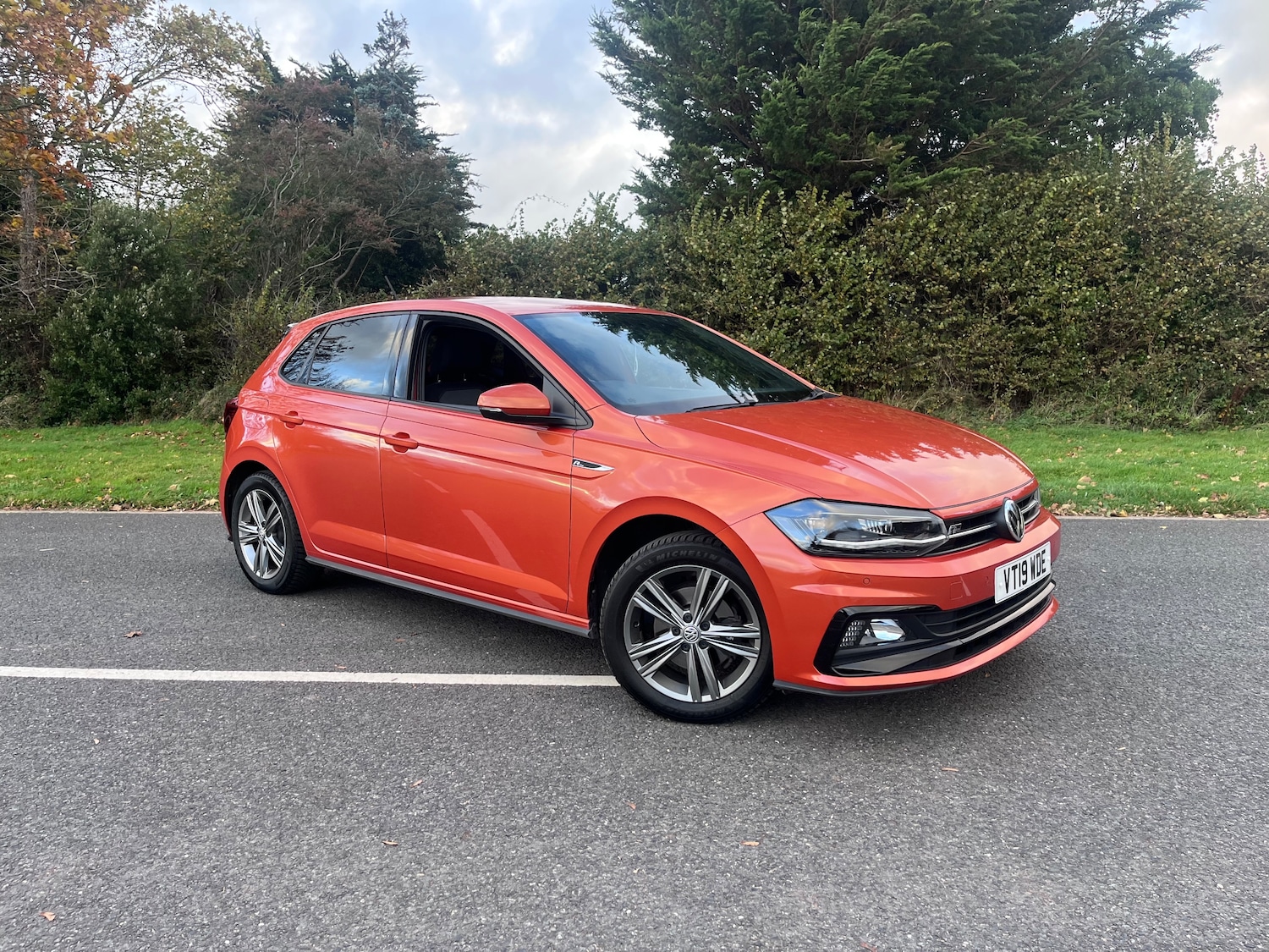 Used Volkswagen Polo 2019 for sale - 76480816: Photo 1