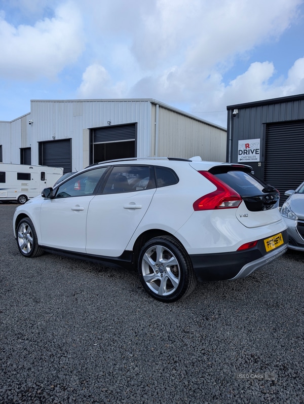 Used Volvo V40 2013 for sale - 77994633: Photo 7