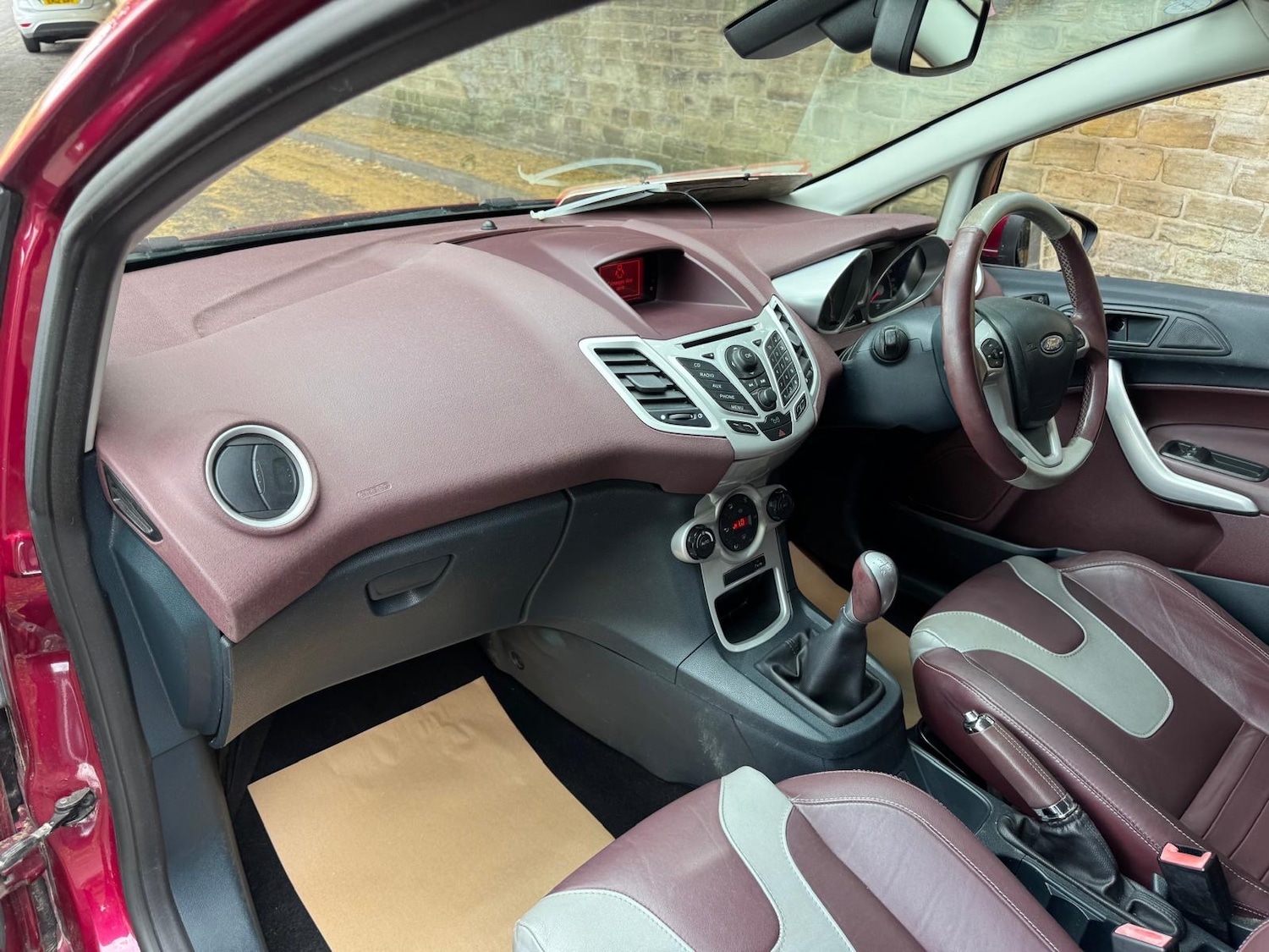 Used Ford Fiesta 2010 for sale - 76089465: Photo 18