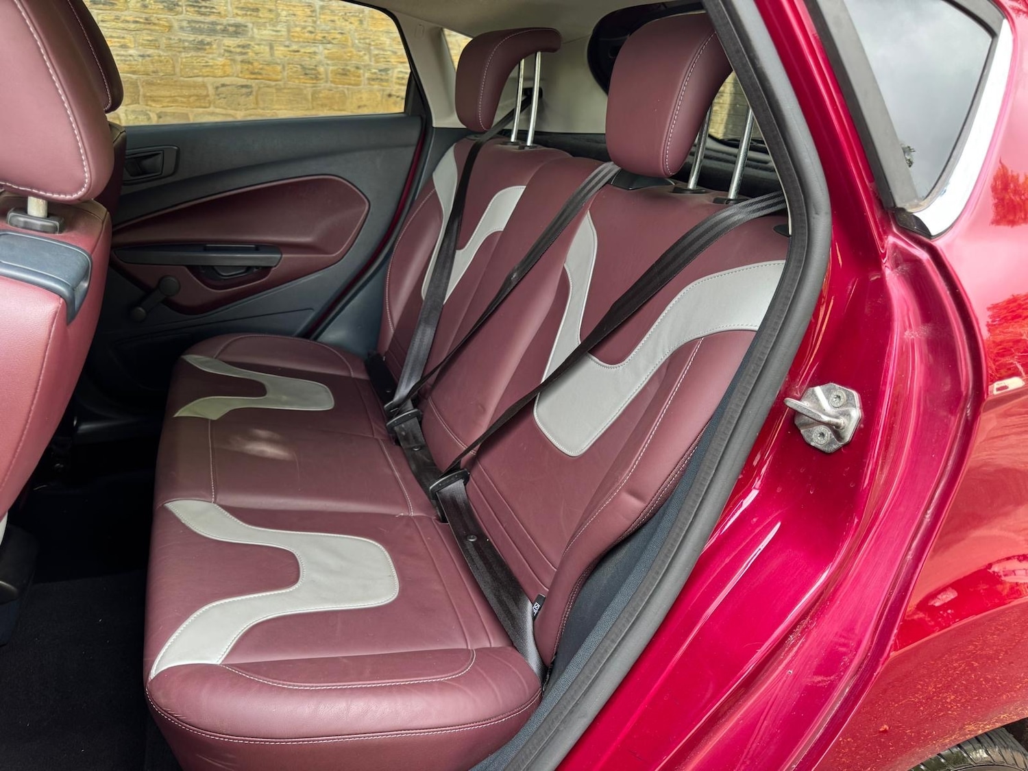 Used Ford Fiesta 2010 for sale - 76089465: Photo 3