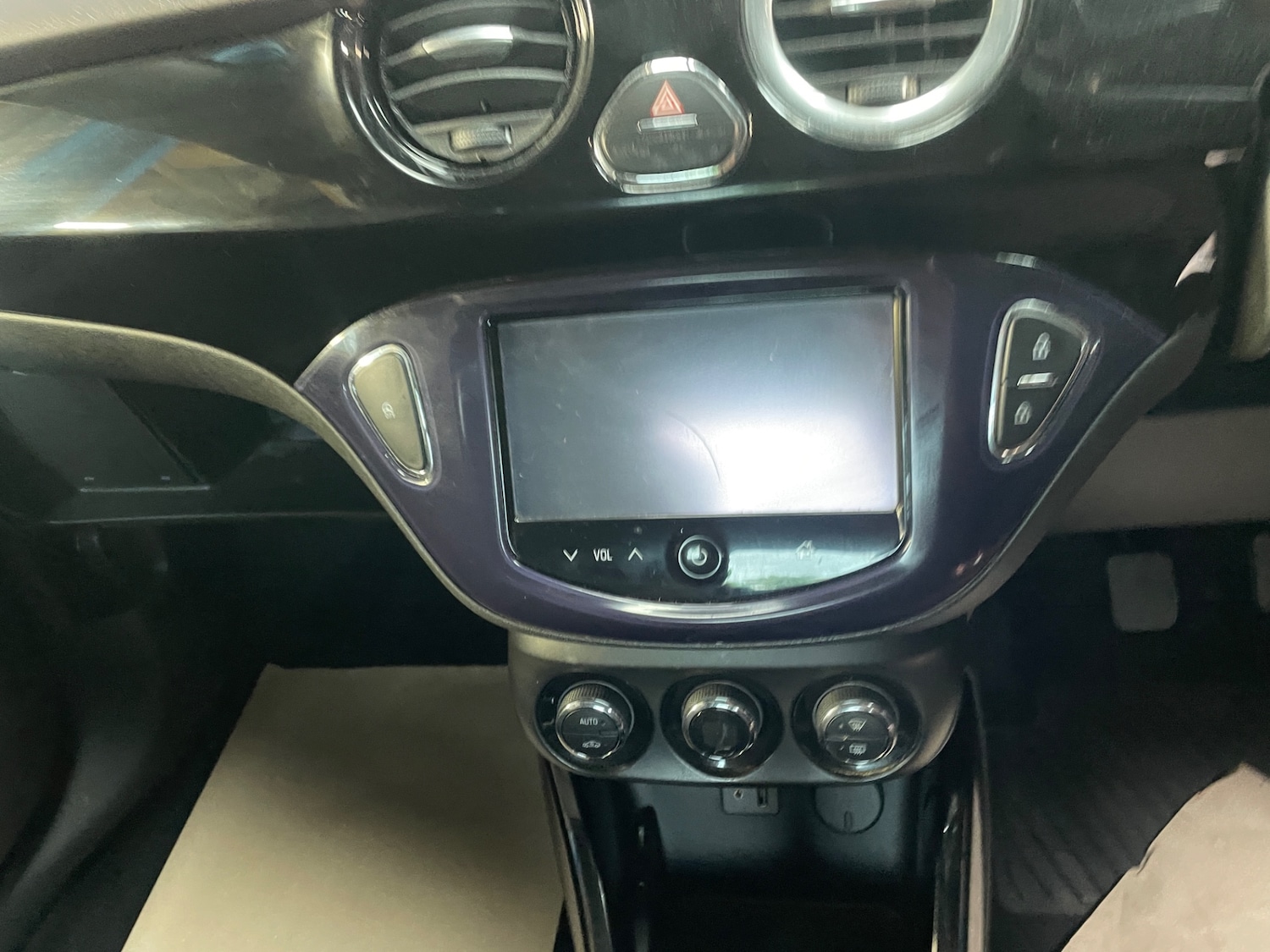 Used Vauxhall ADAM 2013 for sale - 76097126: Photo 10