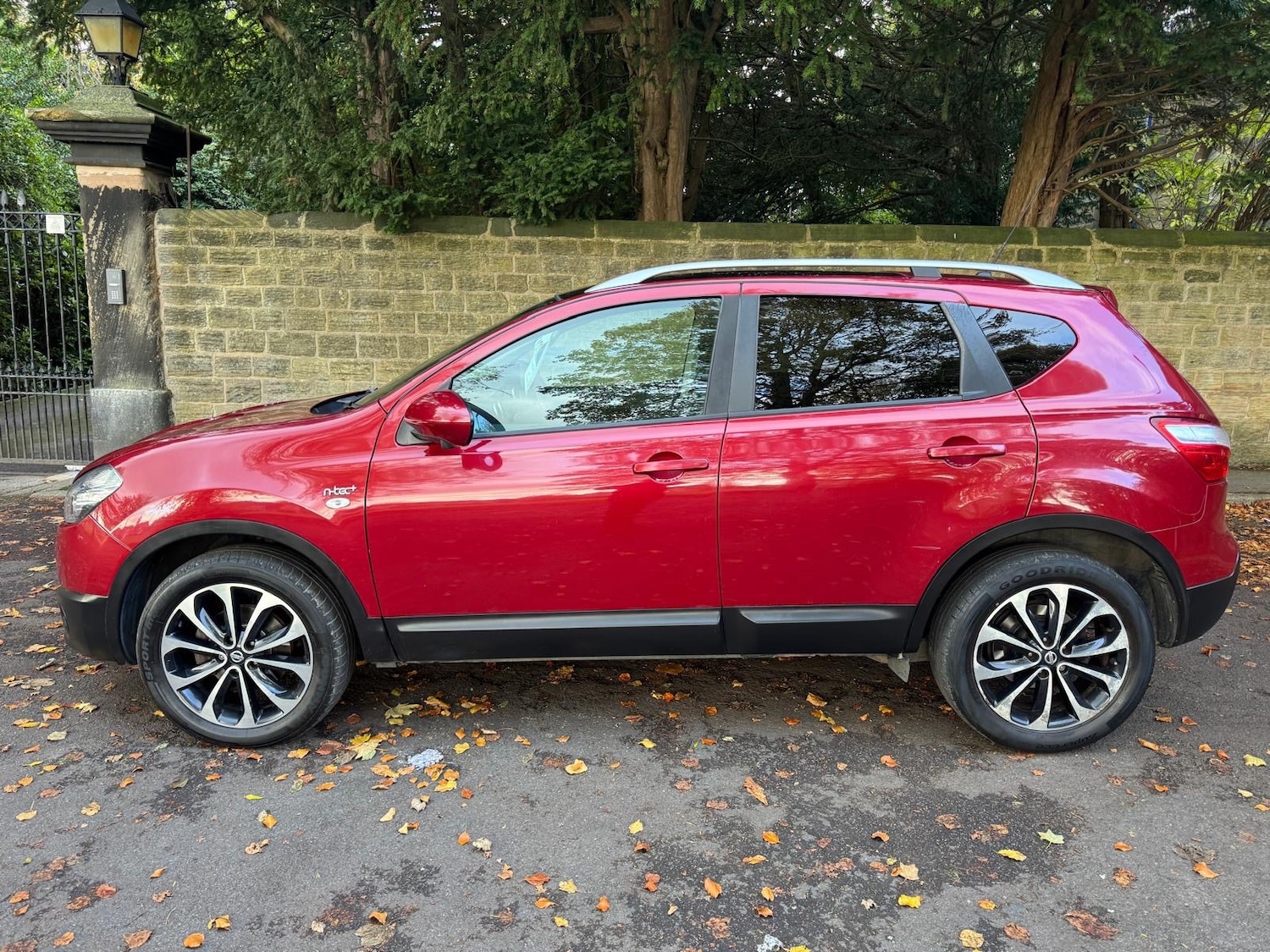 Used Nissan Qashqai 2012 for sale - 76379615: Photo 15