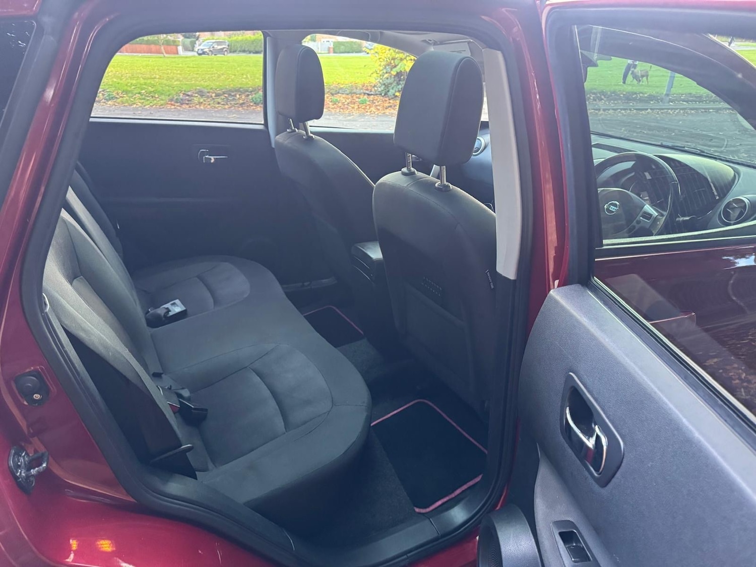 Used Nissan Qashqai 2012 for sale - 76379615: Photo 7