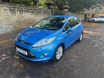 Used Ford Fiesta 2010 for sale - 76089402: Photo