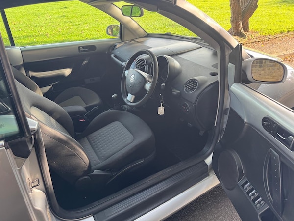 Used Volkswagen Beetle 2006 for sale - 76264446: Photo 12