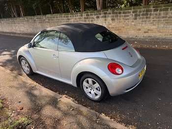 Used Volkswagen Beetle 2006 for sale - 76264446: Photo