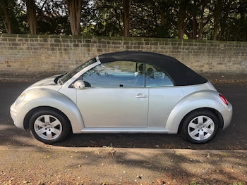 Used Volkswagen Beetle 2006 for sale - 76264446: Photo
