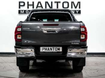 Used Toyota Hilux 2022 for sale - 74452590: Photo
