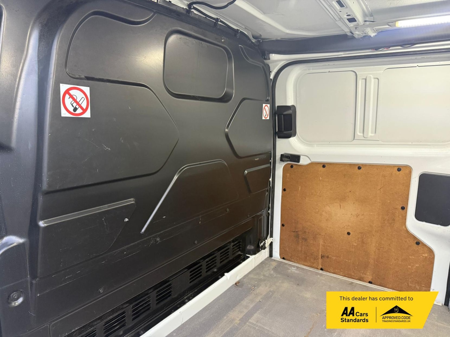 Used Ford Transit Custom 2016 for sale - 77140995: Photo 19