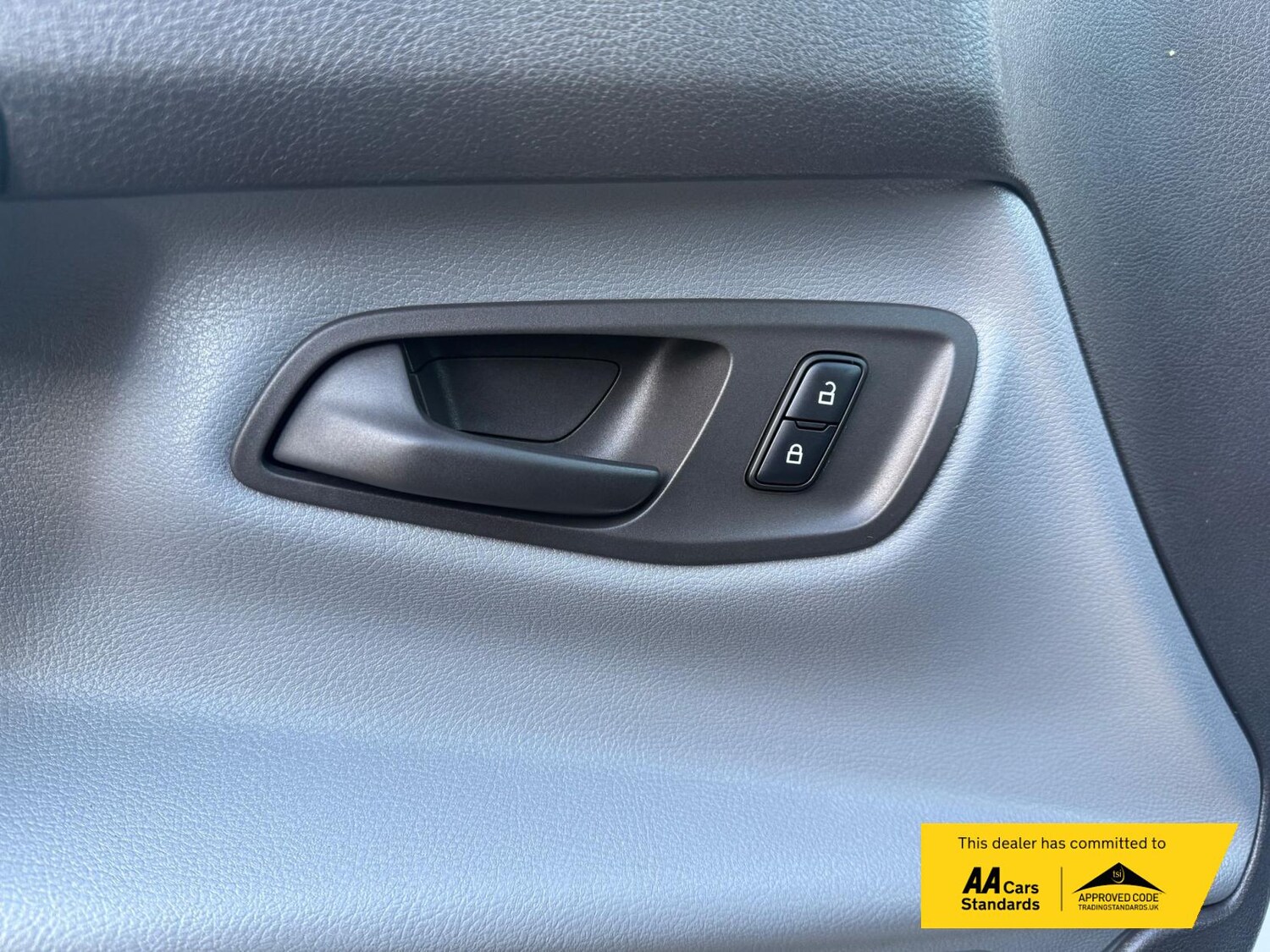 Used Ford Transit Custom 2016 for sale - 77140995: Photo 46